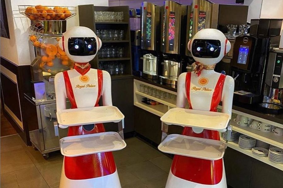 Restaurant robot technologies