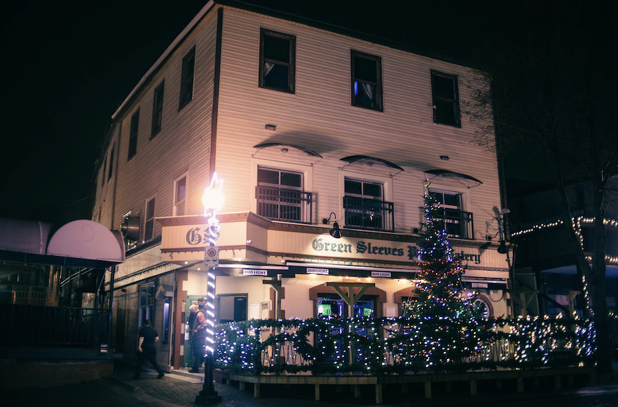 Best Christmas decorations for pubs