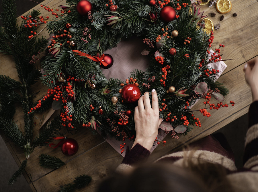 Wreath making events in pubs